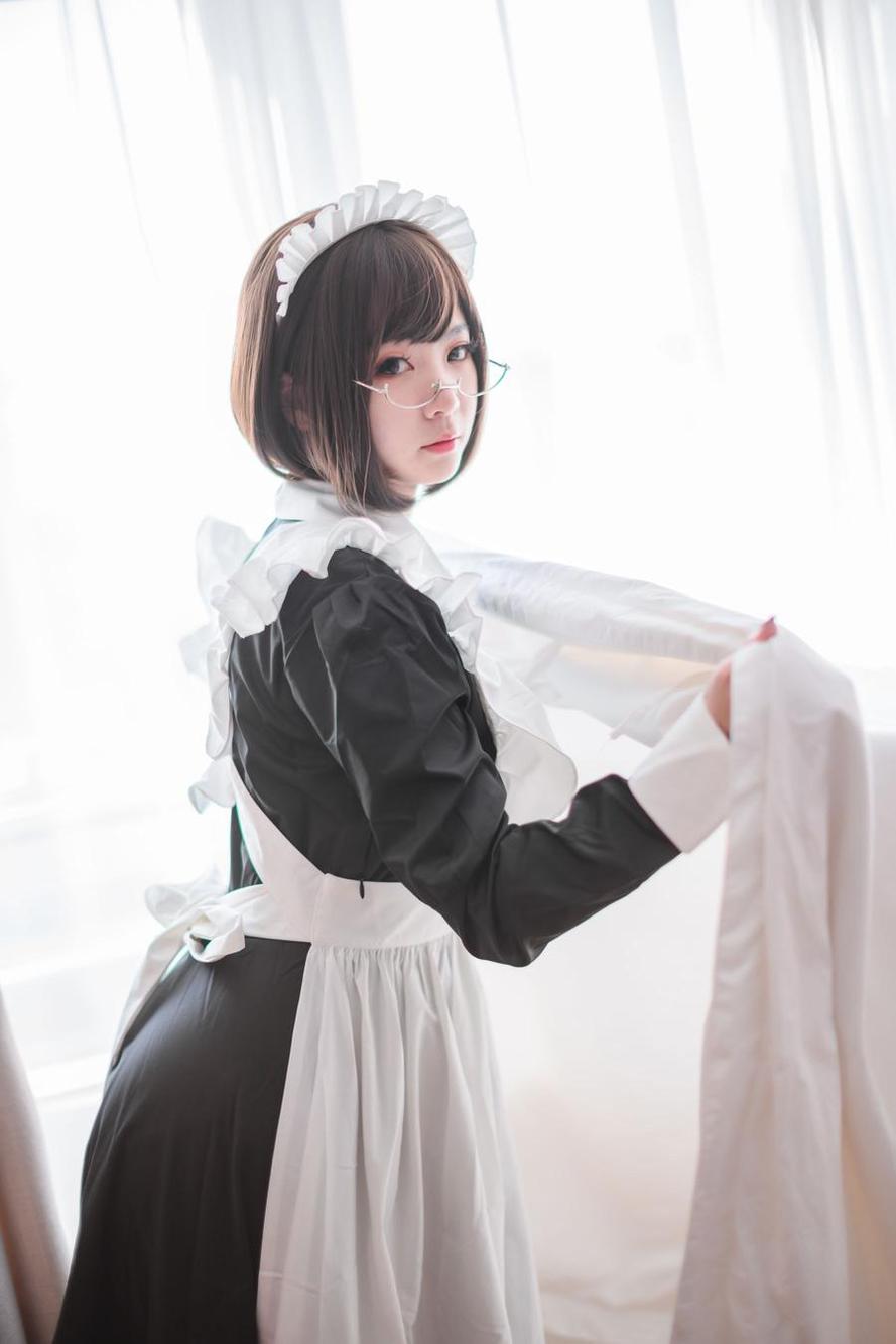 是青水coser在华丽cosplay中展现出全部功底，让人惊叹不已