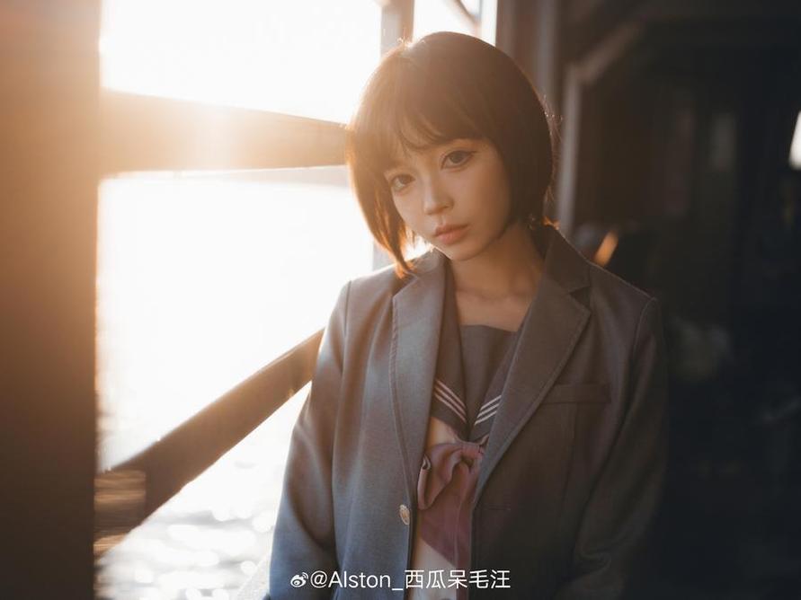 西瓜呆毛汪是男是女，cos作品合集堪称全网最强烈